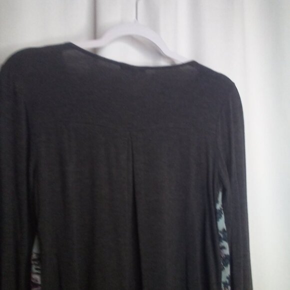 Maurices Blouse Women S Long Sleeve Beading Floral Blue Gray - Picture 4 of 15